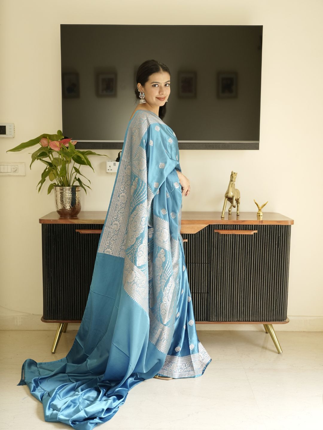 Blue Banarasi Silk Saree With Zari Border