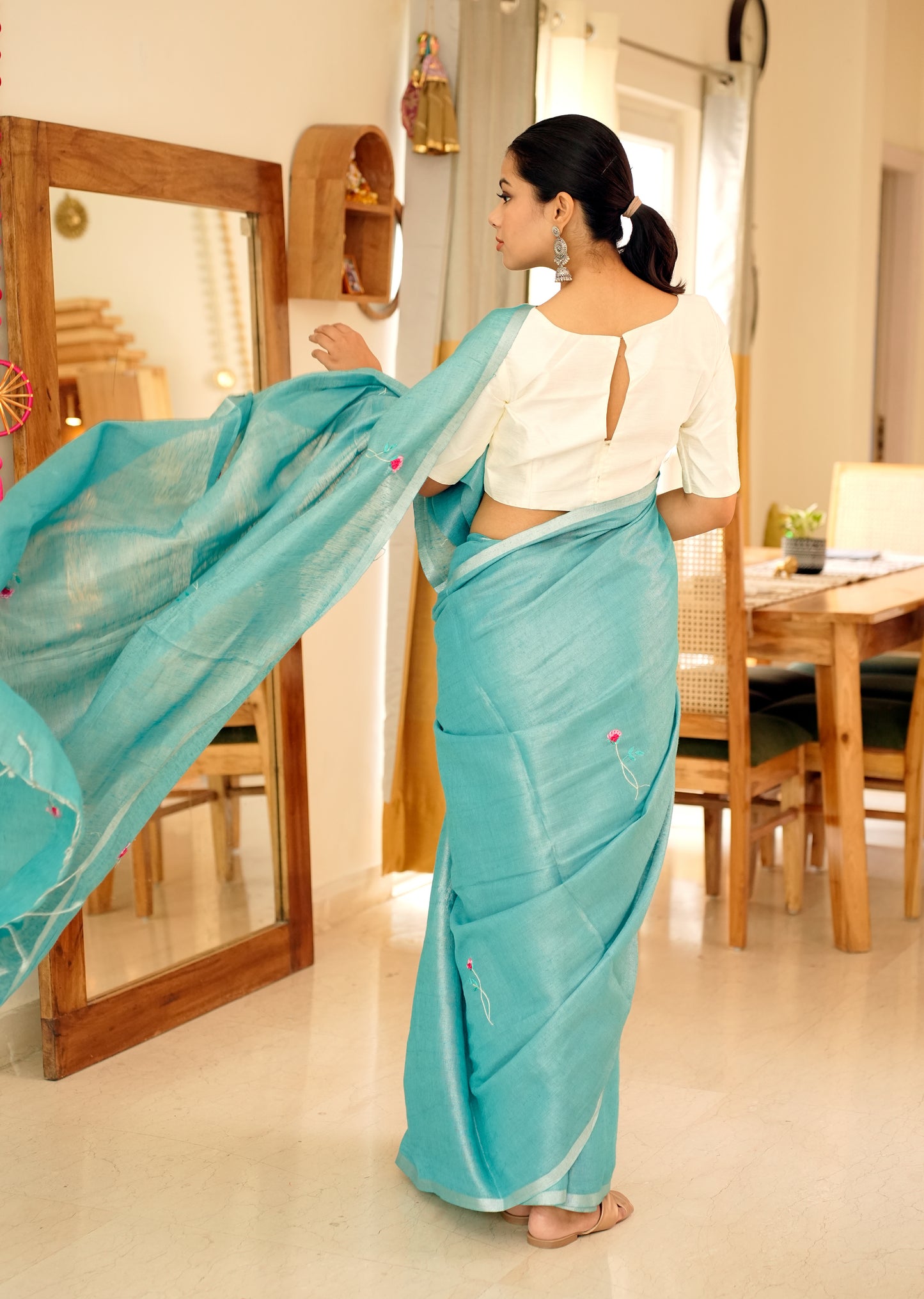Aqua Whisper Handwoven Linen Saree