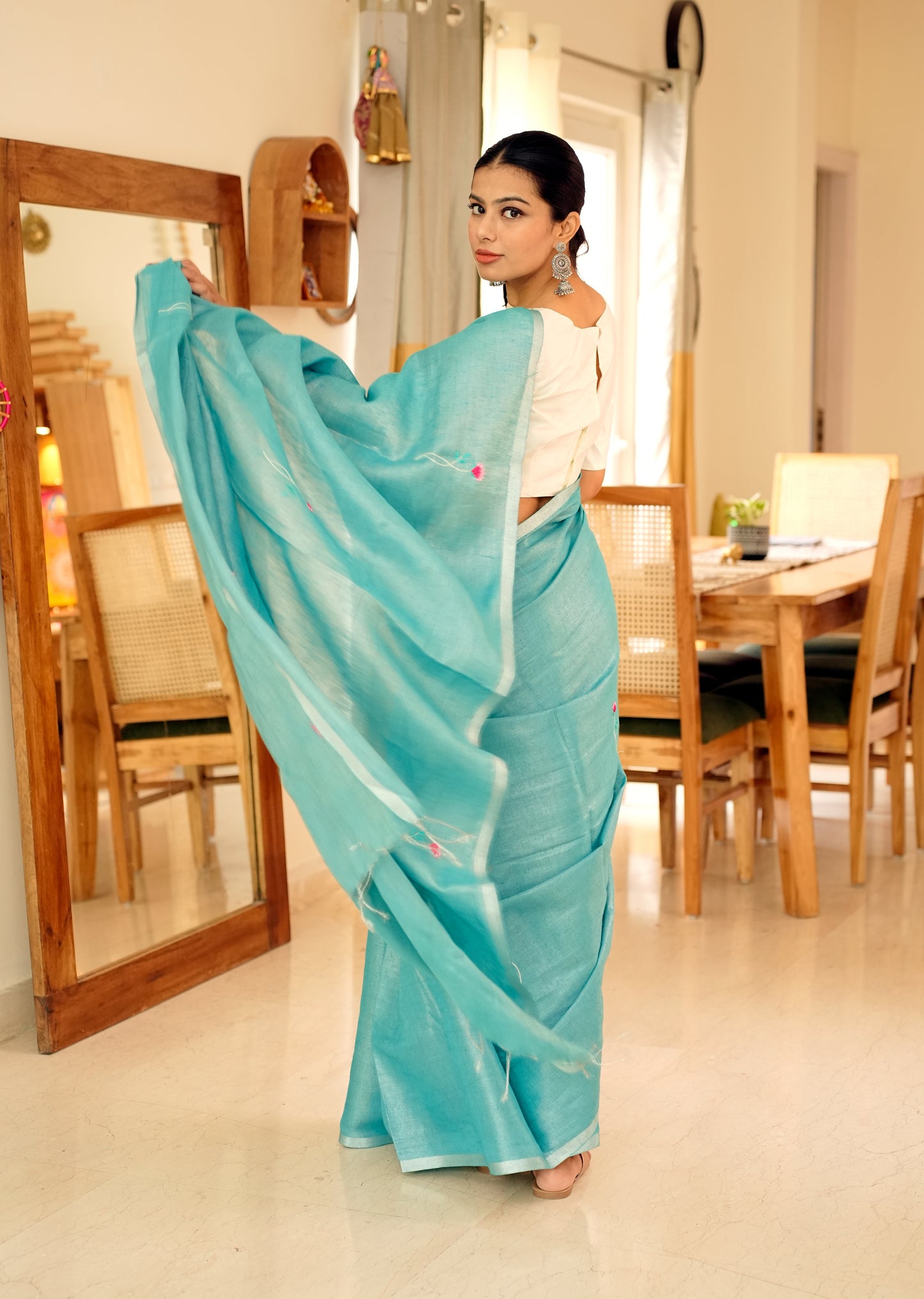 Aqua Whisper Handwoven Linen Saree