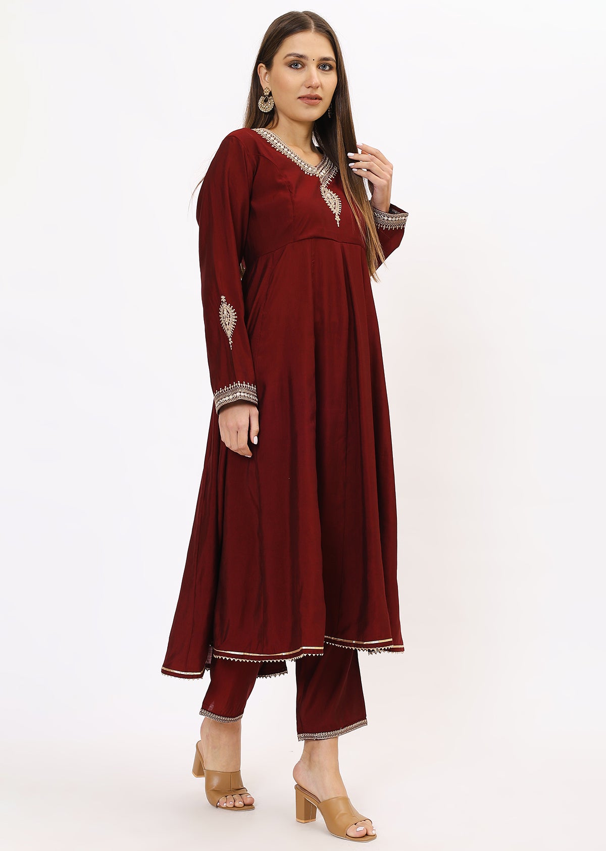 Wine & Gold-Toned Velvet Kurta Set With Dupatta