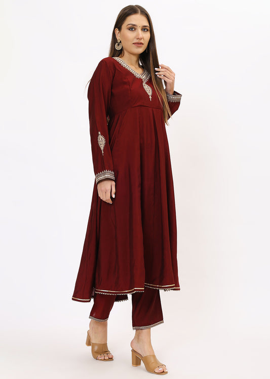 Wine & Gold-Toned Velvet Kurta Set With Dupatta