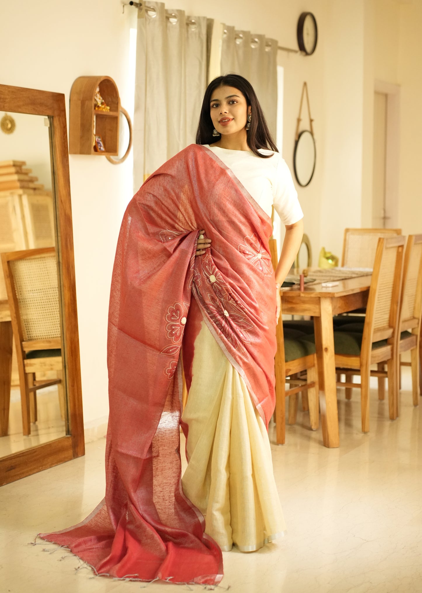 Rosé Whisper – Handcrafted Floral Linen Saree in Dual Tone
