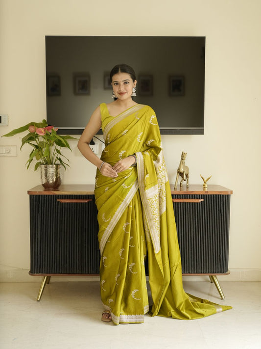 Green Banarasi Silk Saree With Zari Border