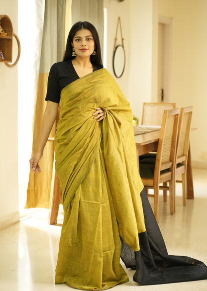 Forest Bloom – Green & Black Cotton Saree