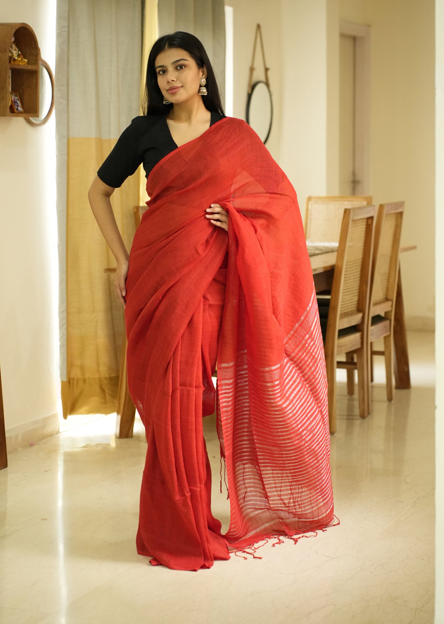 Rustic Bloom – Red Linen Saree with Zari Striped Pallu