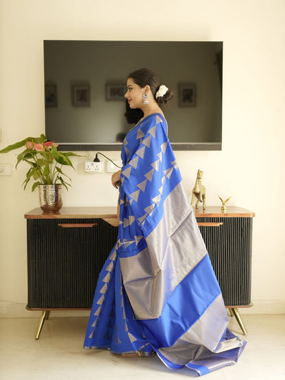 Blue Silk Saree With Zari Work