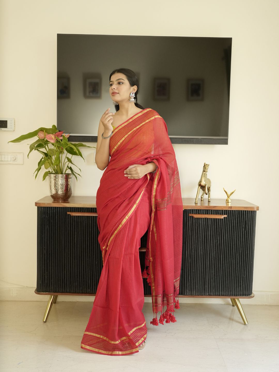 Red Mul Cotton Saree With Zari Sripes