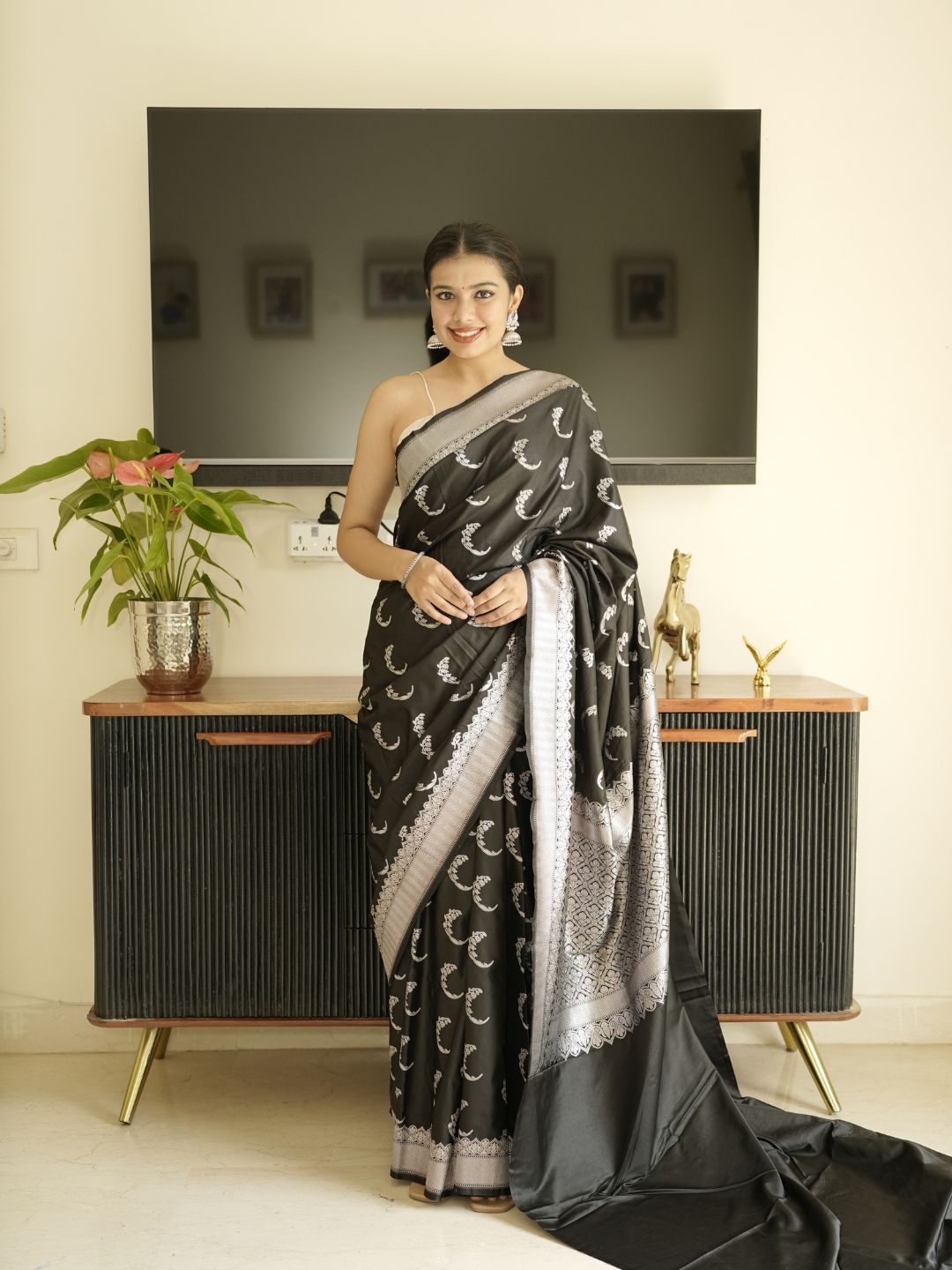 Black Banarasi Silk Saree With Zari Border