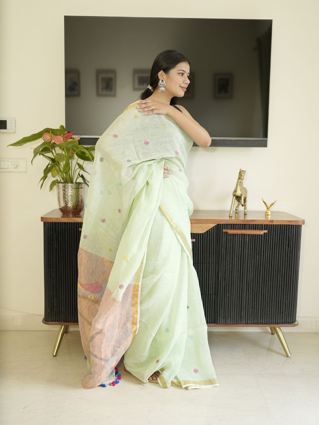 Green Paithani Linen Saree With Hand Embroidery