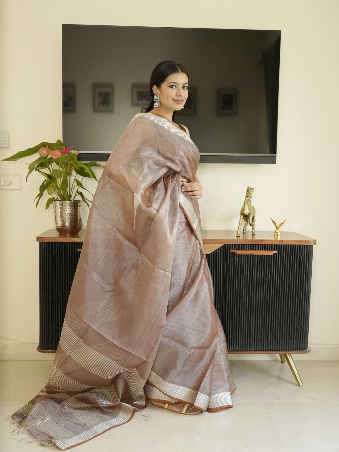 Chocolate Brown Tissue Linen Saree With Zari Border
