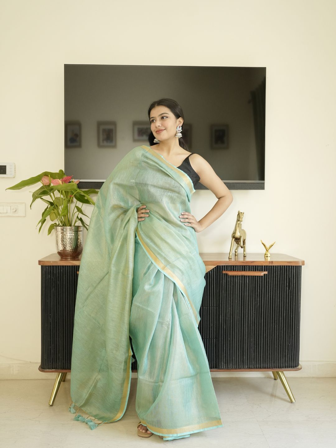 Green Tissue Linen Saree With Zari Border