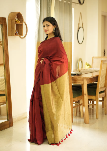 Sunset Trail – Red & Yellow Cotton Saree