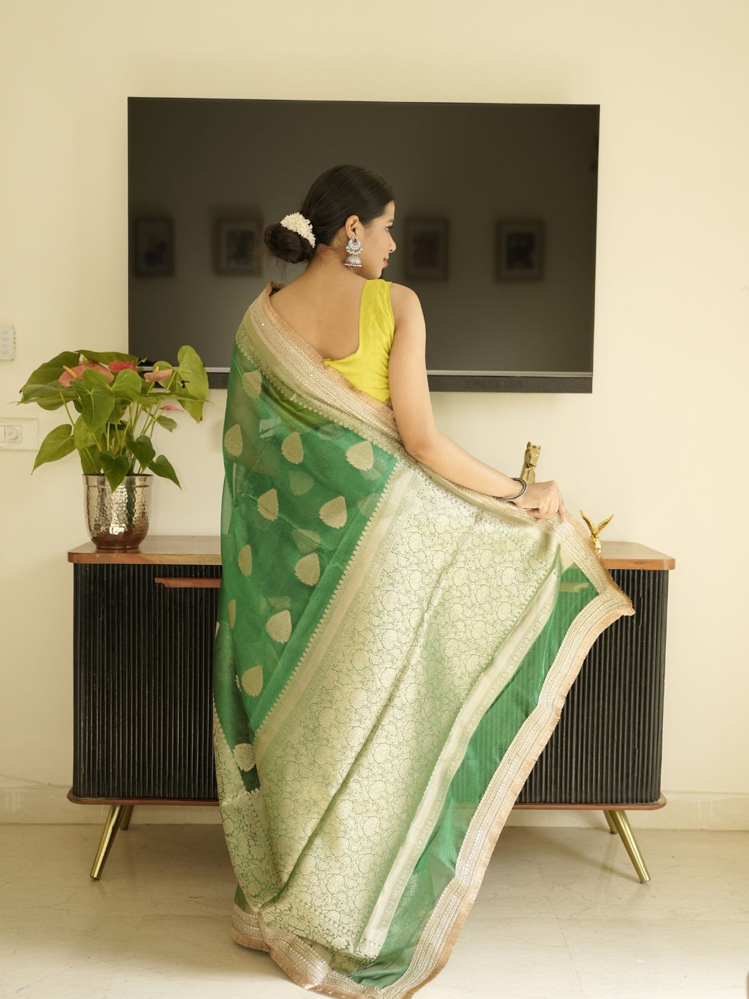 Green Banarasi Saree With Zari Border