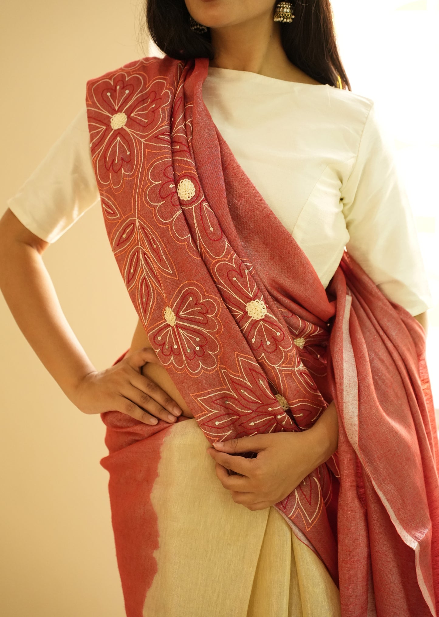 Rosé Whisper – Handcrafted Floral Linen Saree in Dual Tone