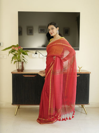 Red Mul Cotton Saree With Zari Sripes