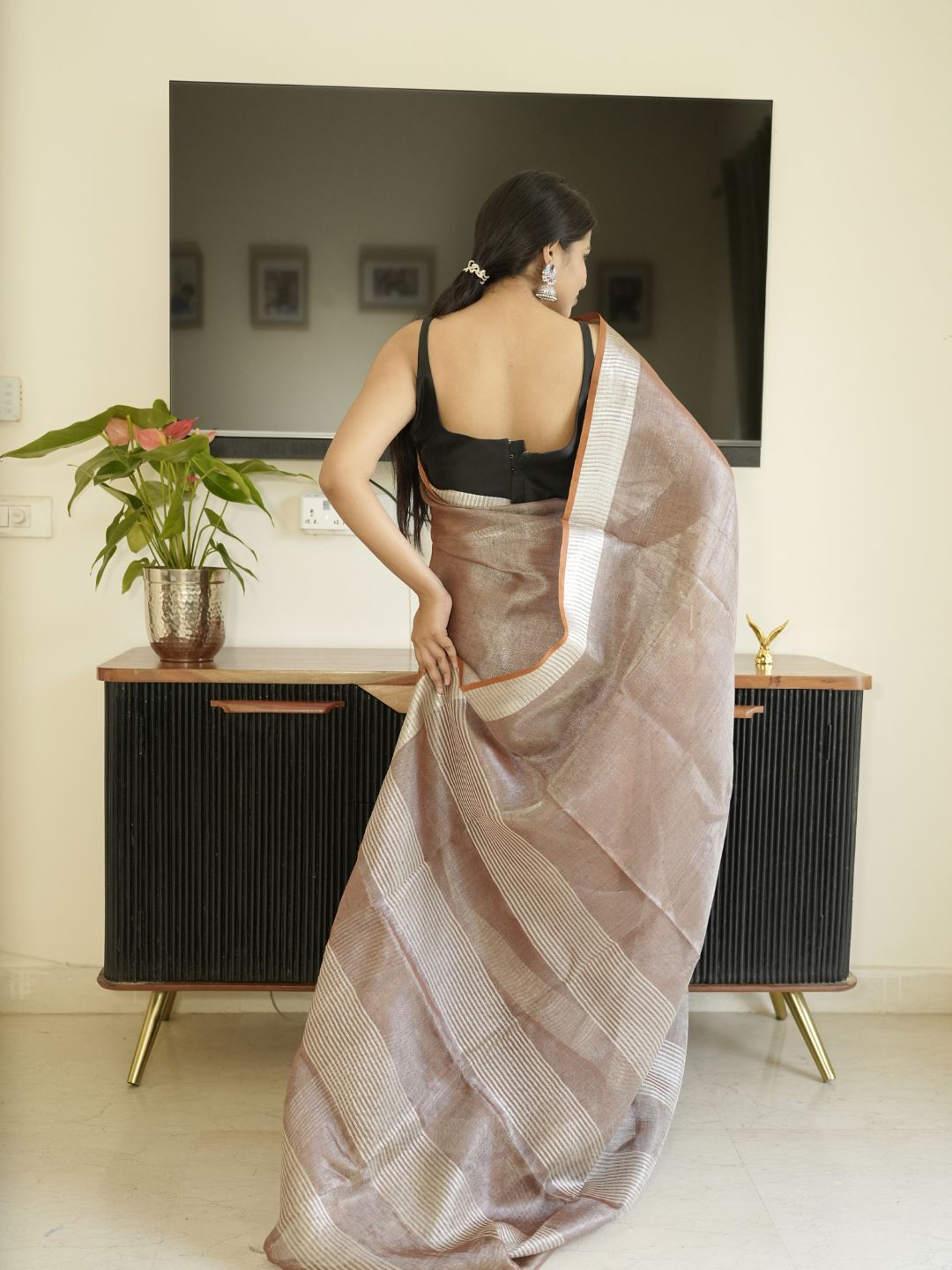 Chocolate Brown Tissue Linen Saree With Zari Border