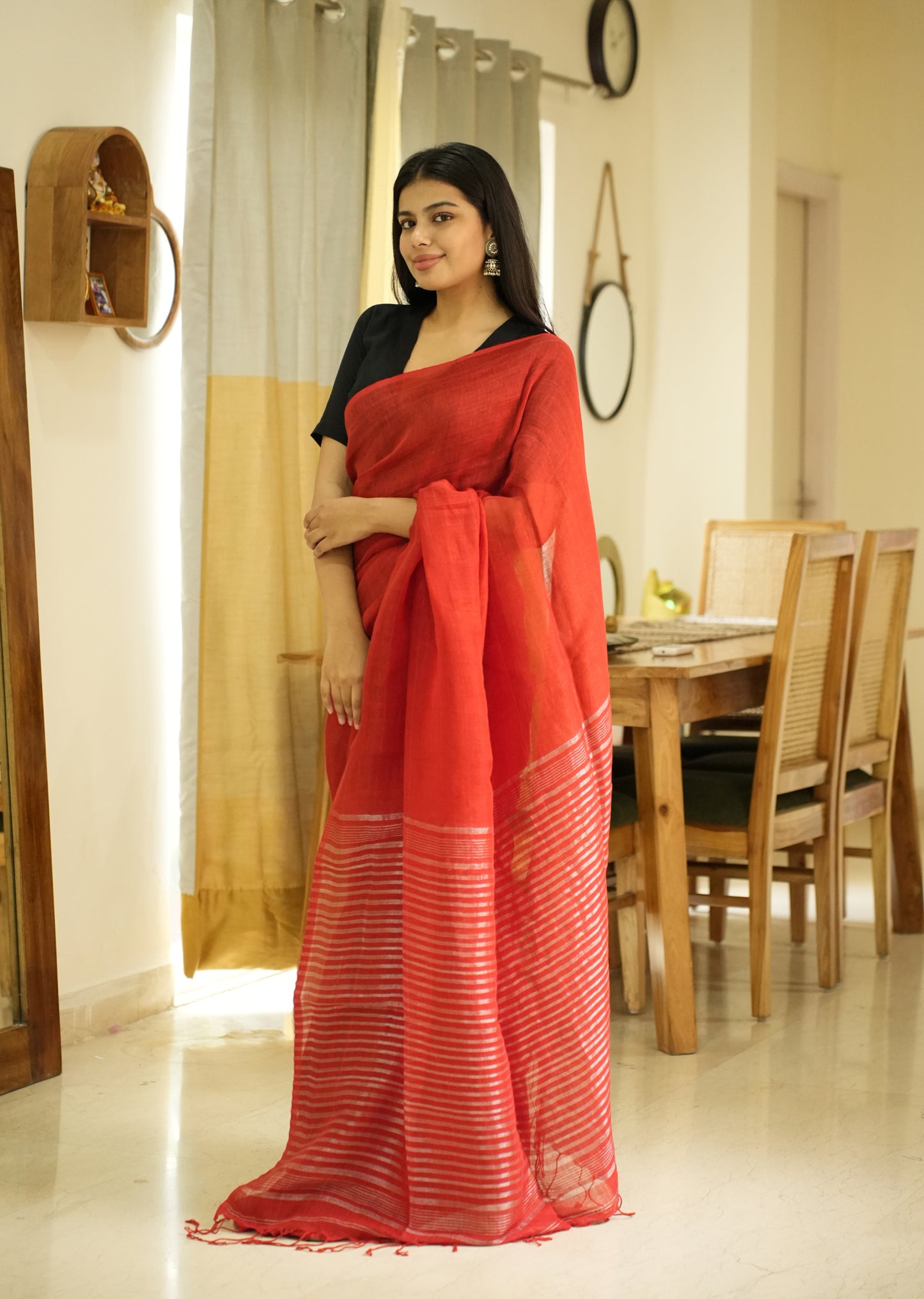 Rustic Bloom – Red Linen Saree with Zari Striped Pallu