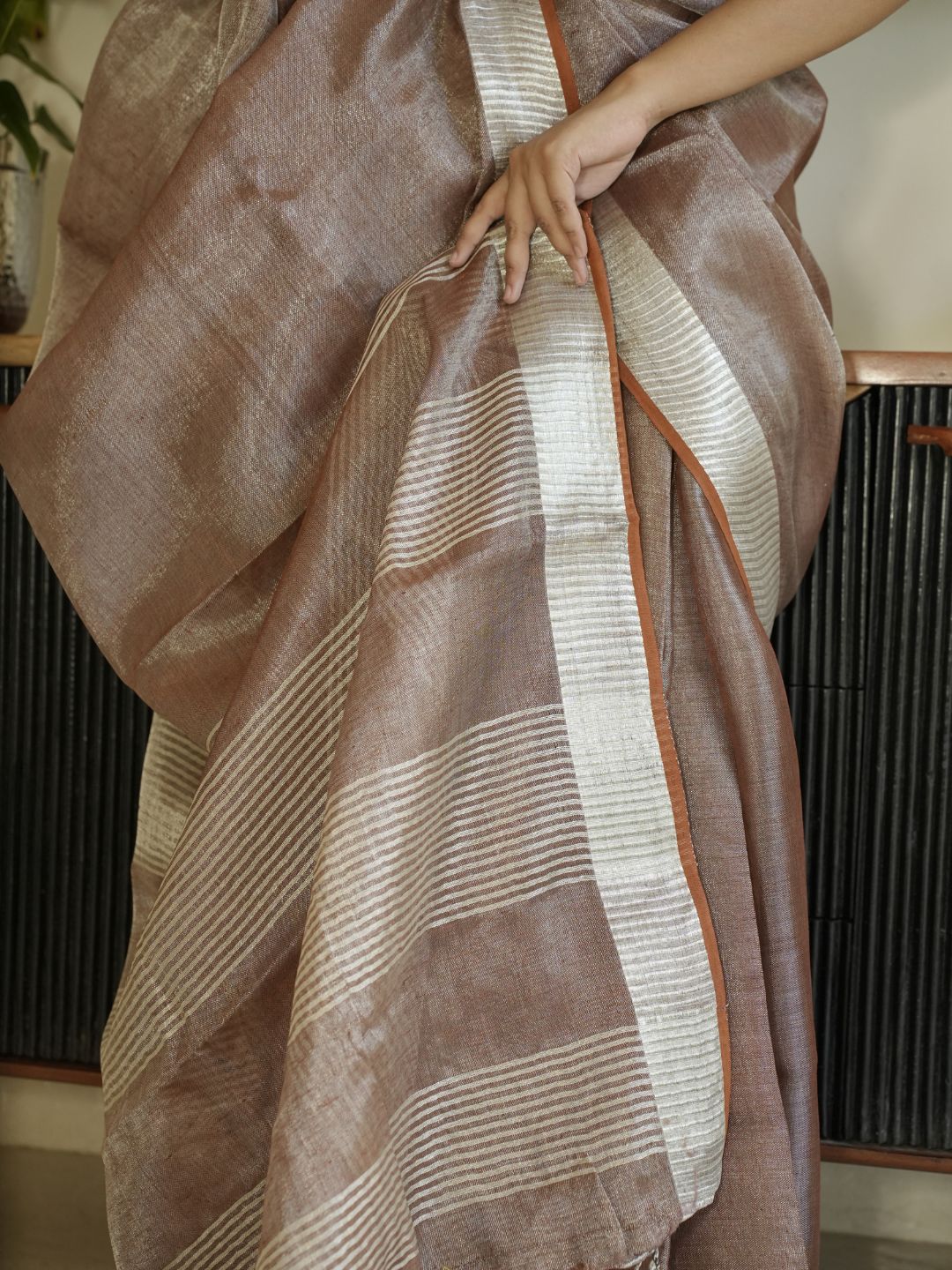 Chocolate Brown Tissue Linen Saree With Zari Border