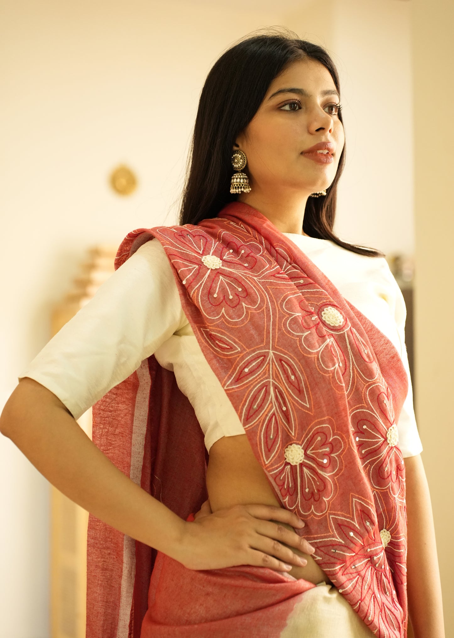 Rosé Whisper – Handcrafted Floral Linen Saree in Dual Tone