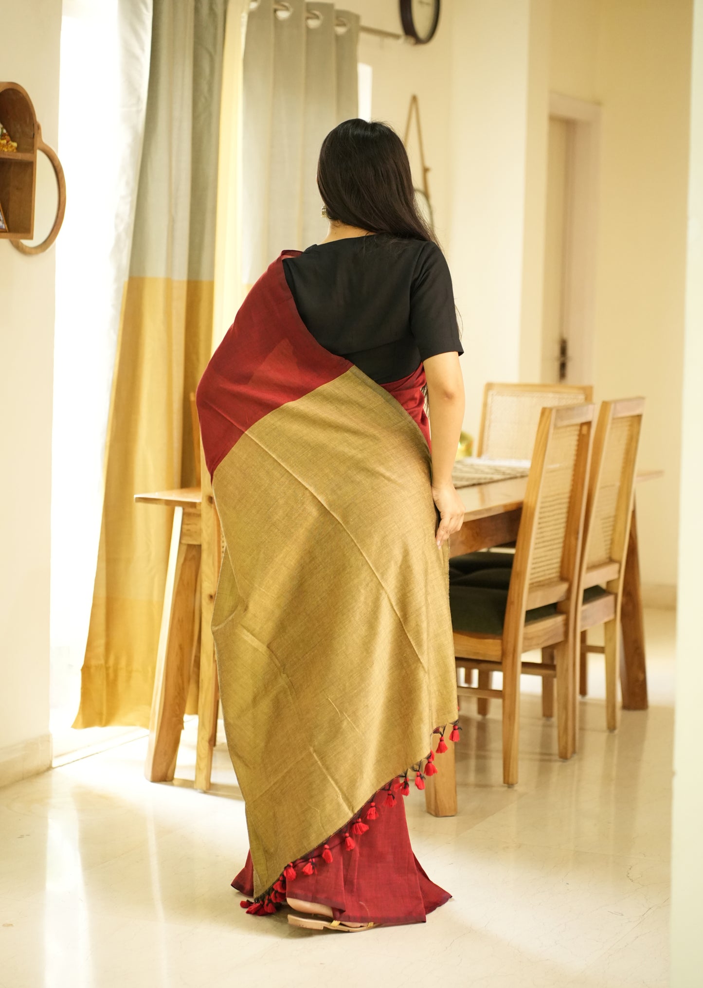 Sunset Trail – Red & Yellow Cotton Saree