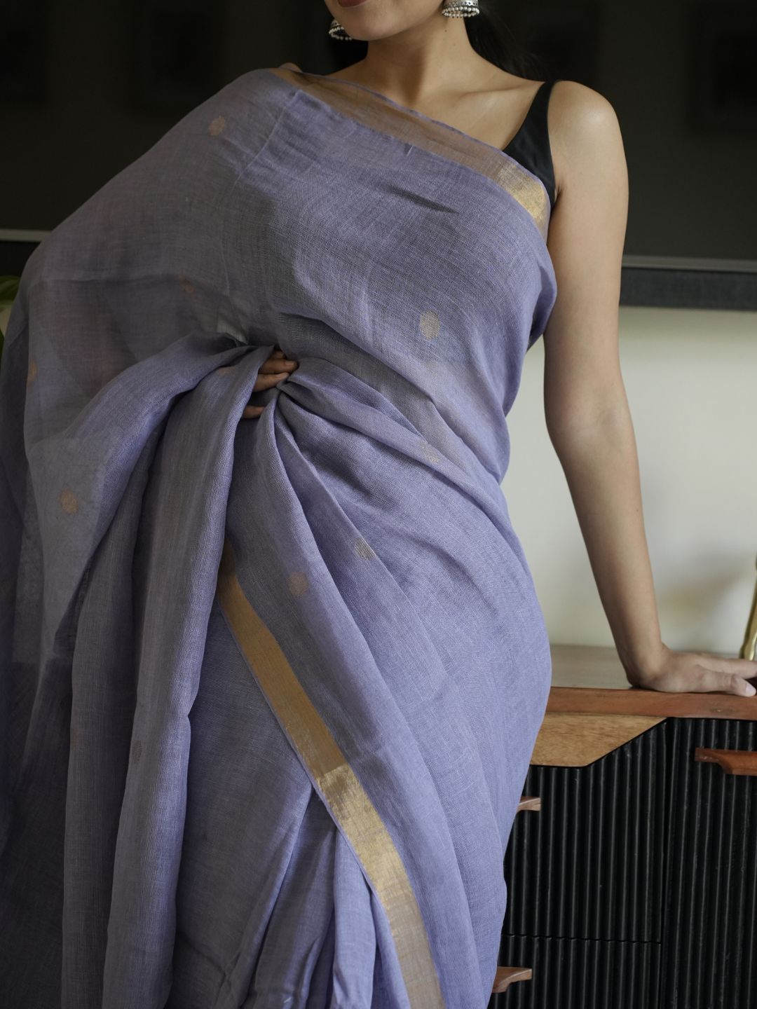 Lavender Linen Silk Saree With Zari Border