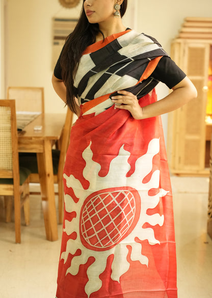 Udaya – Sunrise-Inspired Pure Silk Handpainted Saree