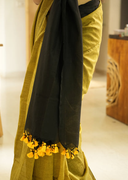 Forest Bloom – Green & Black Cotton Saree