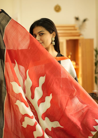 Udaya – Sunrise-Inspired Pure Silk Handpainted Saree