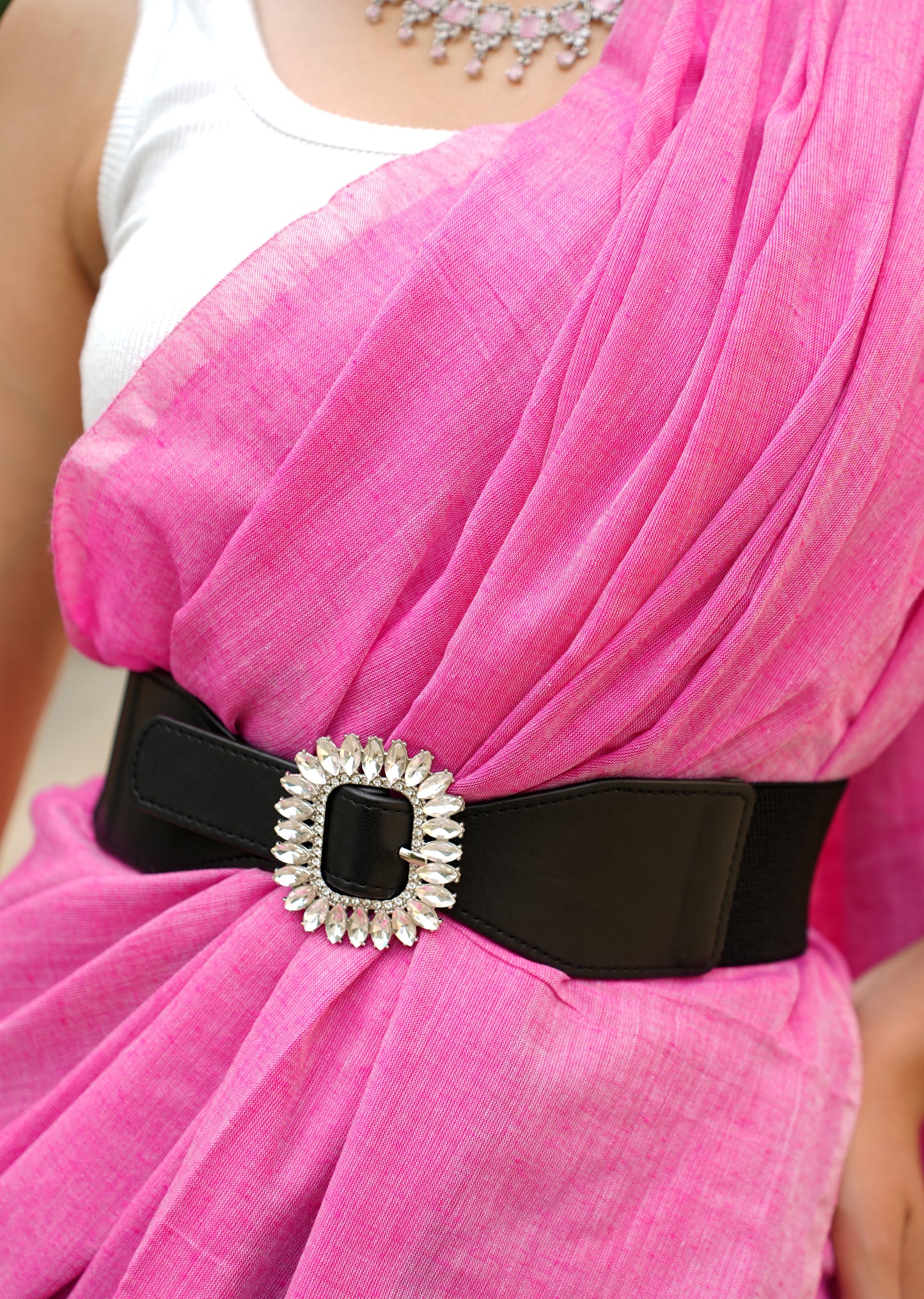 Urban Grace – Linen Colorblock Saree