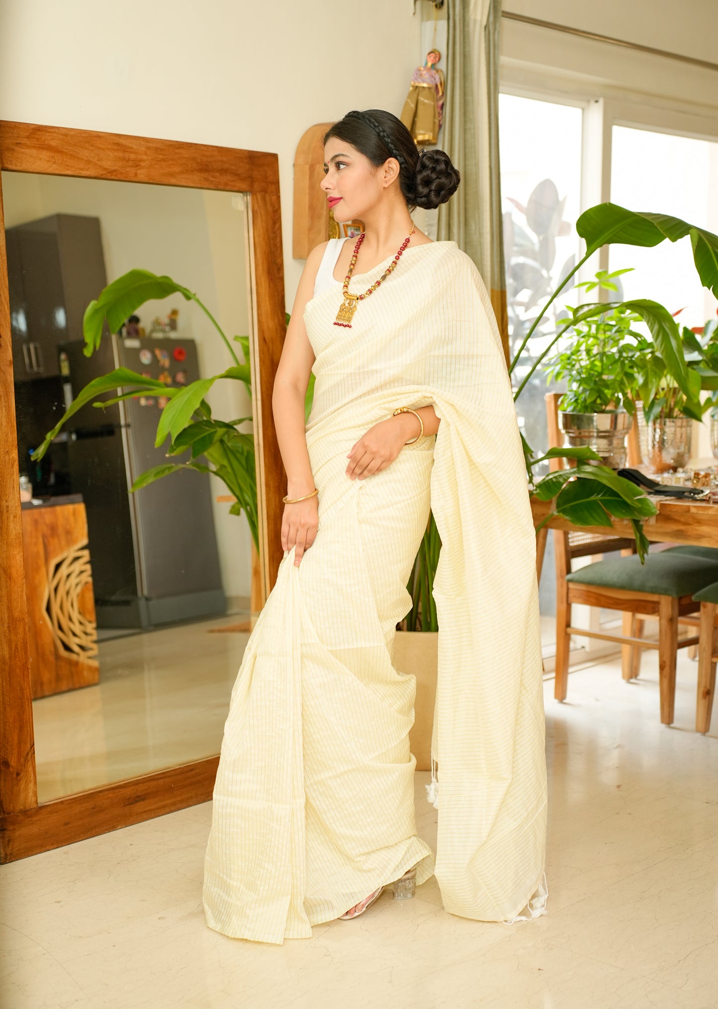 Ethereal Elegance – Ivory Handwoven Saree with Subtle Stripes