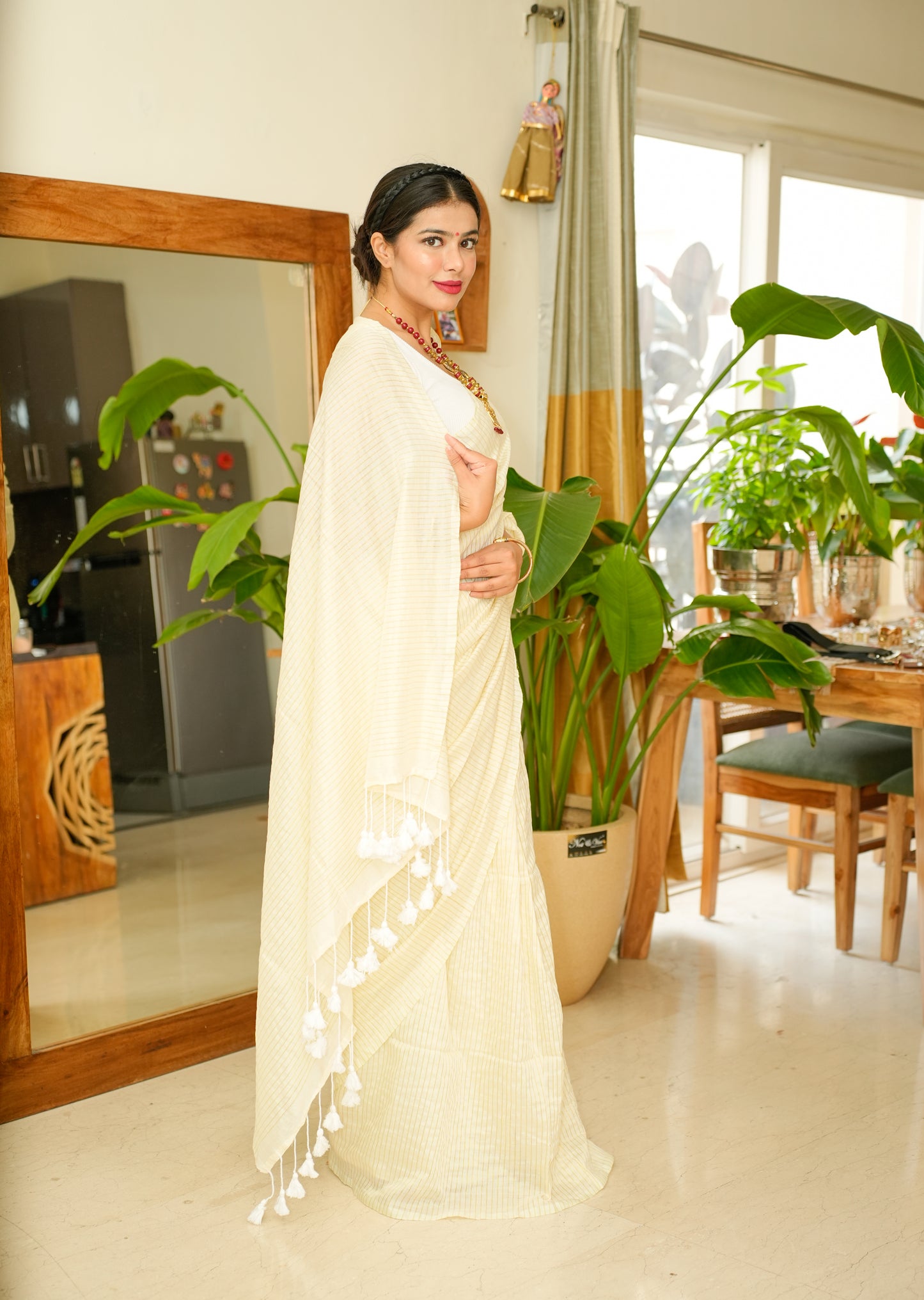 Ethereal Elegance – Ivory Handwoven Saree with Subtle Stripes