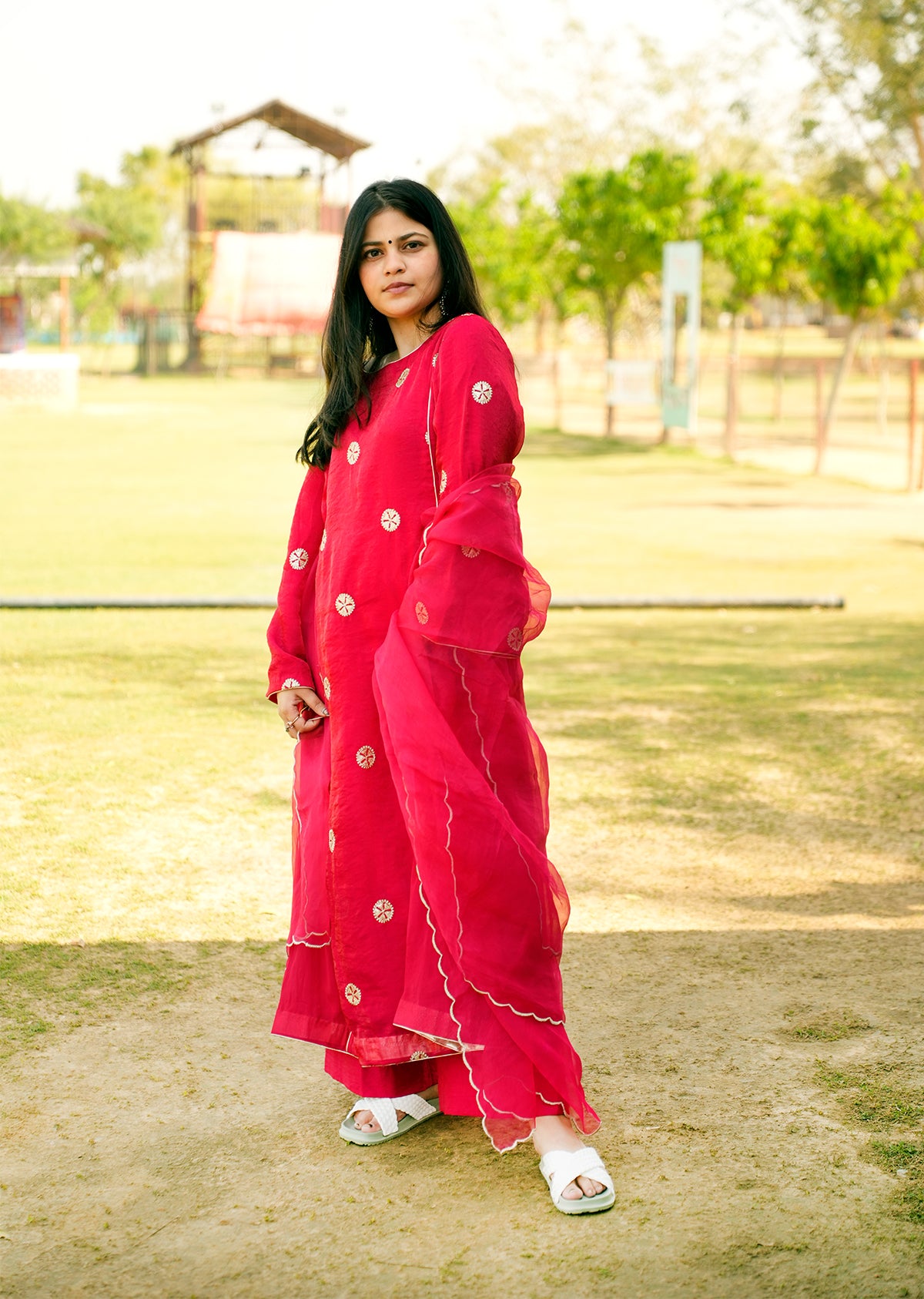 Glamorous Red Shimmer Kurta Set With Dupatta