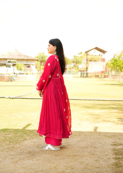Glamorous Red Shimmer Kurta Set With Dupatta