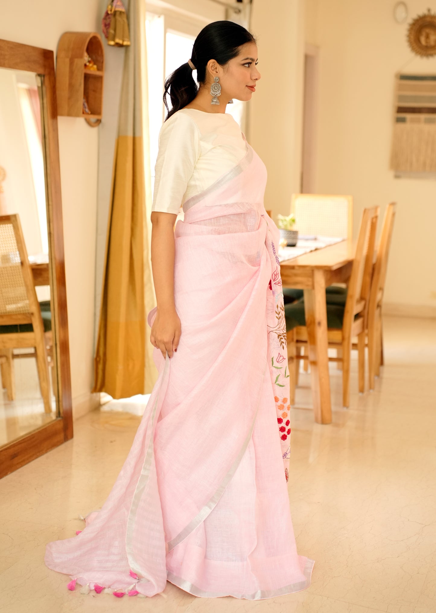गुलाबो Linen Saree with Elegant Floral Hand Embroidery