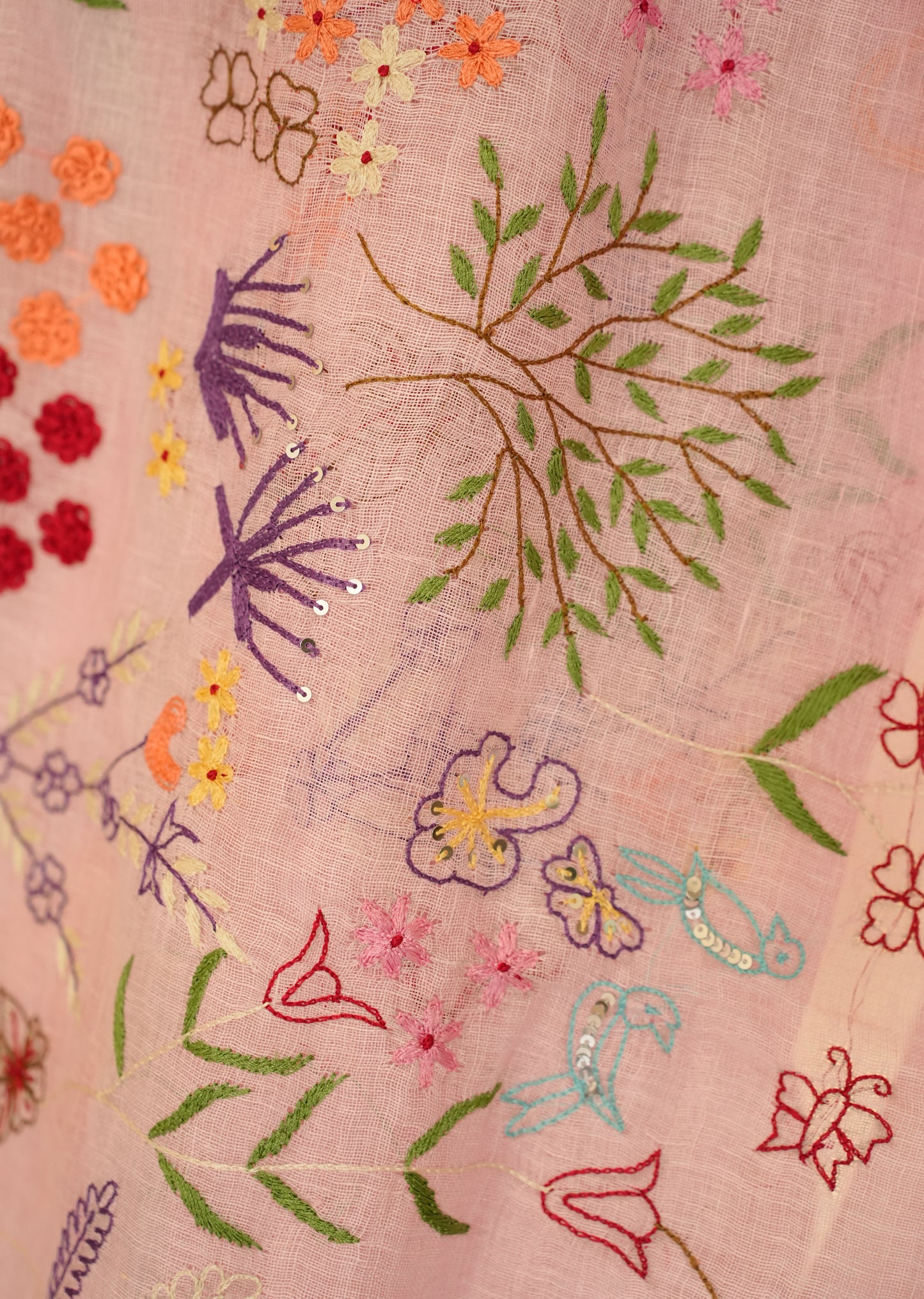 गुलाबो Linen Saree with Elegant Floral Hand Embroidery