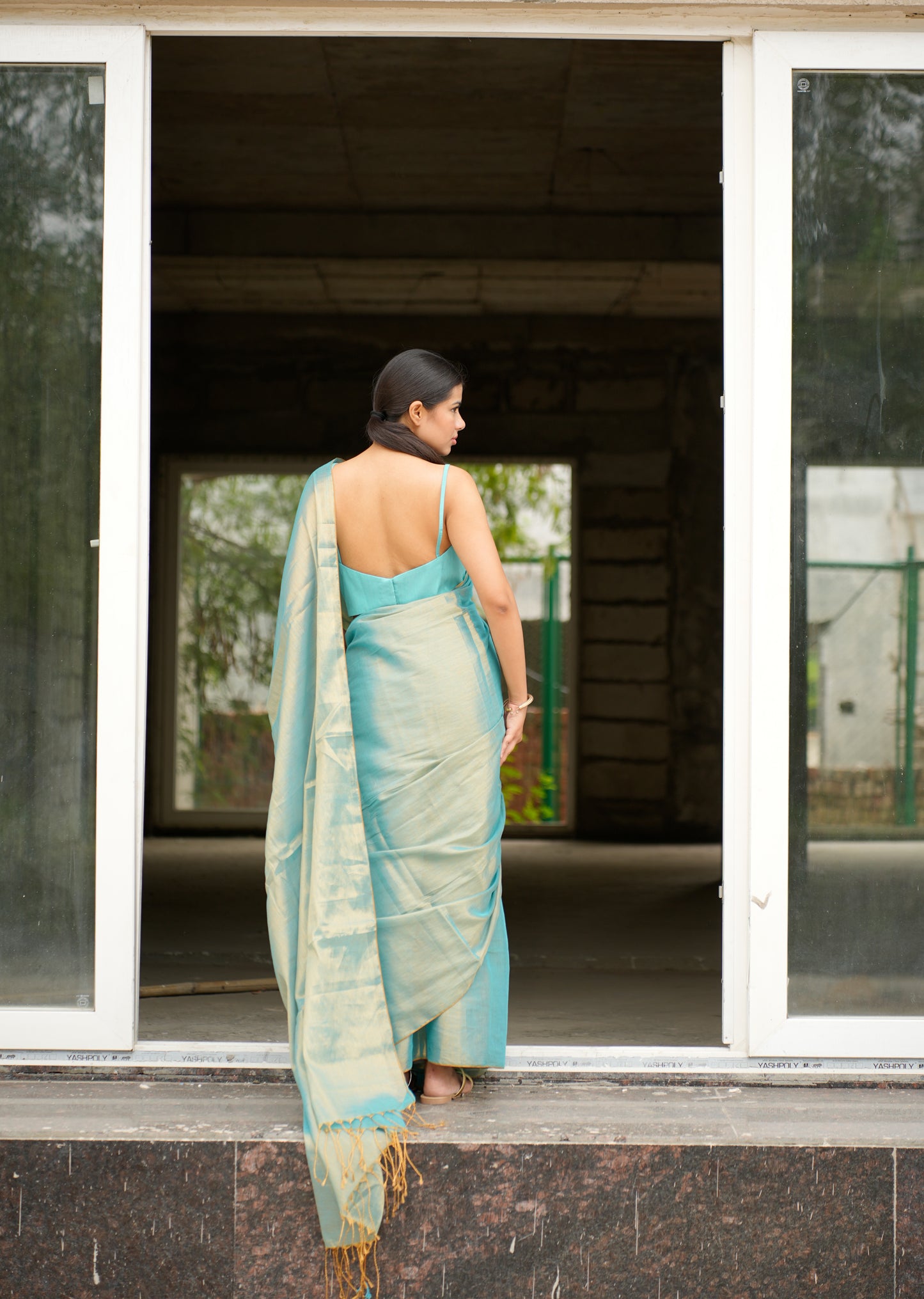Dual Tone Blue & Gold Handwoven Tissue Saree