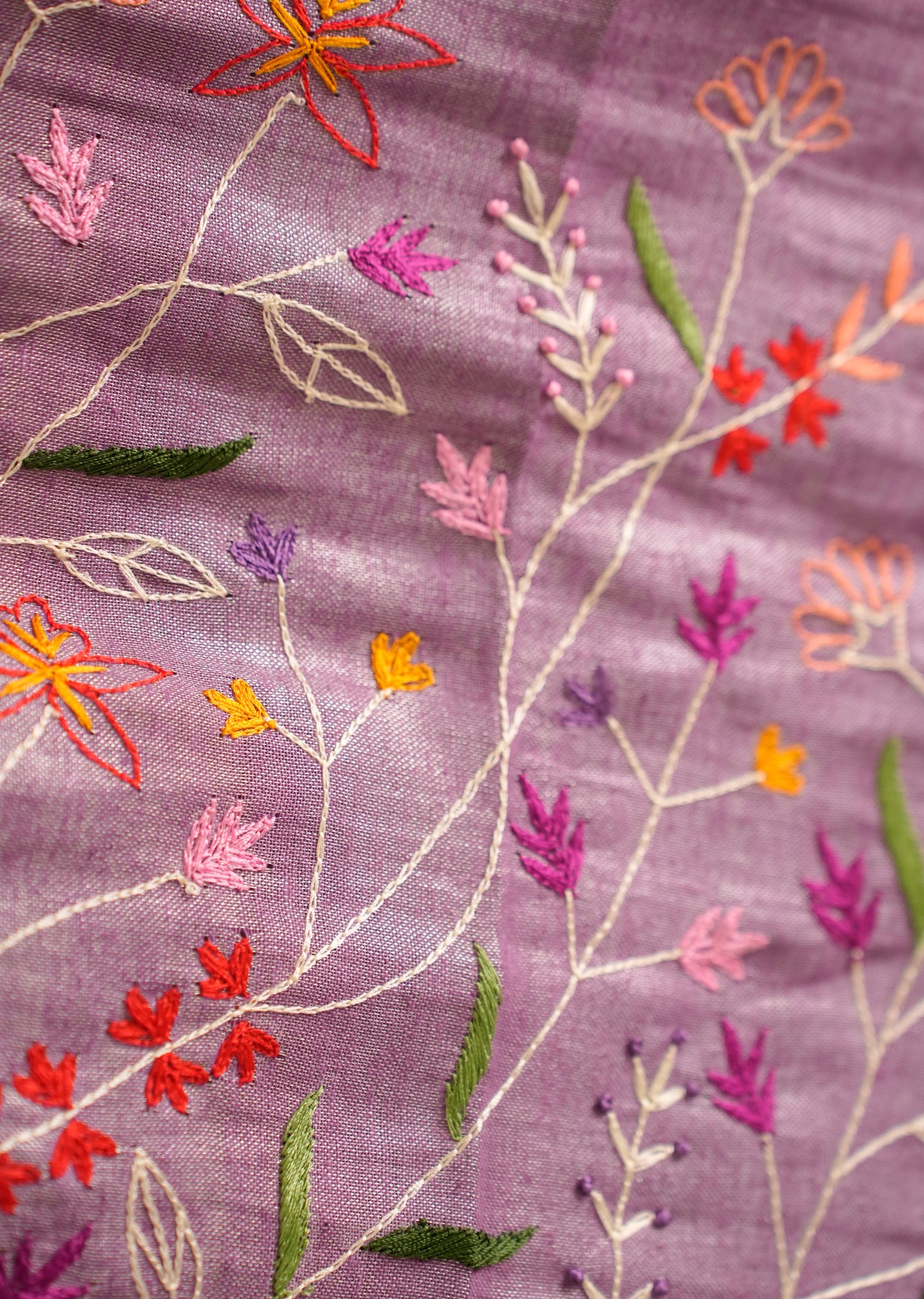 Lavender Bloom Linen Saree with Subtle Embroidery