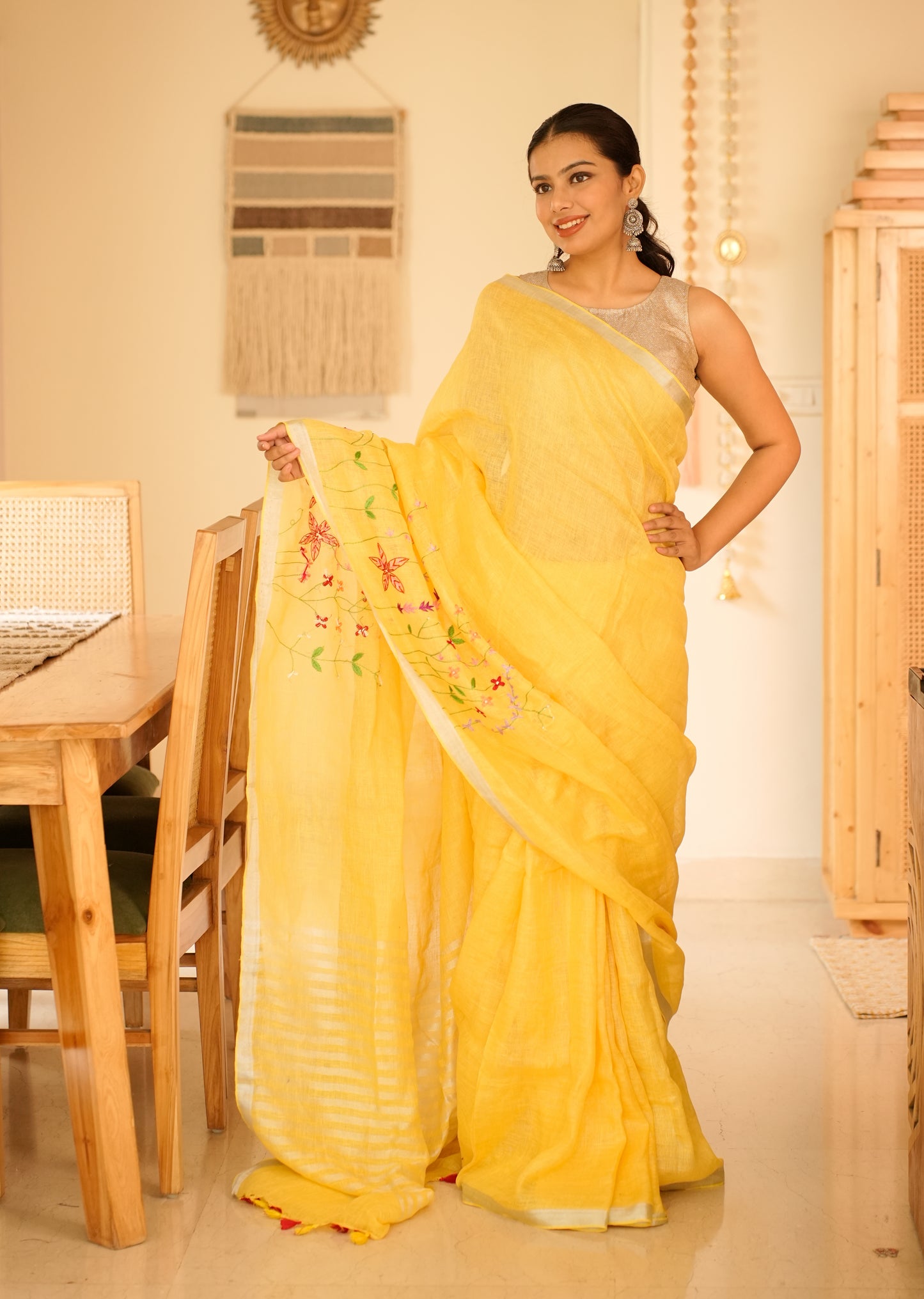 Golden Grace Hand-Embroidered Tissue Linen Saree