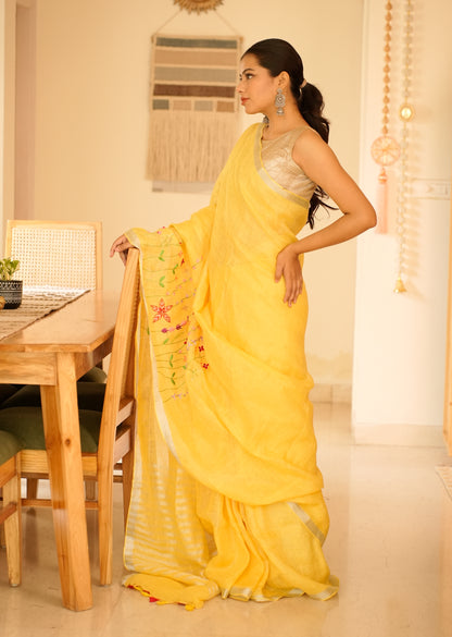 Golden Grace Hand-Embroidered Tissue Linen Saree