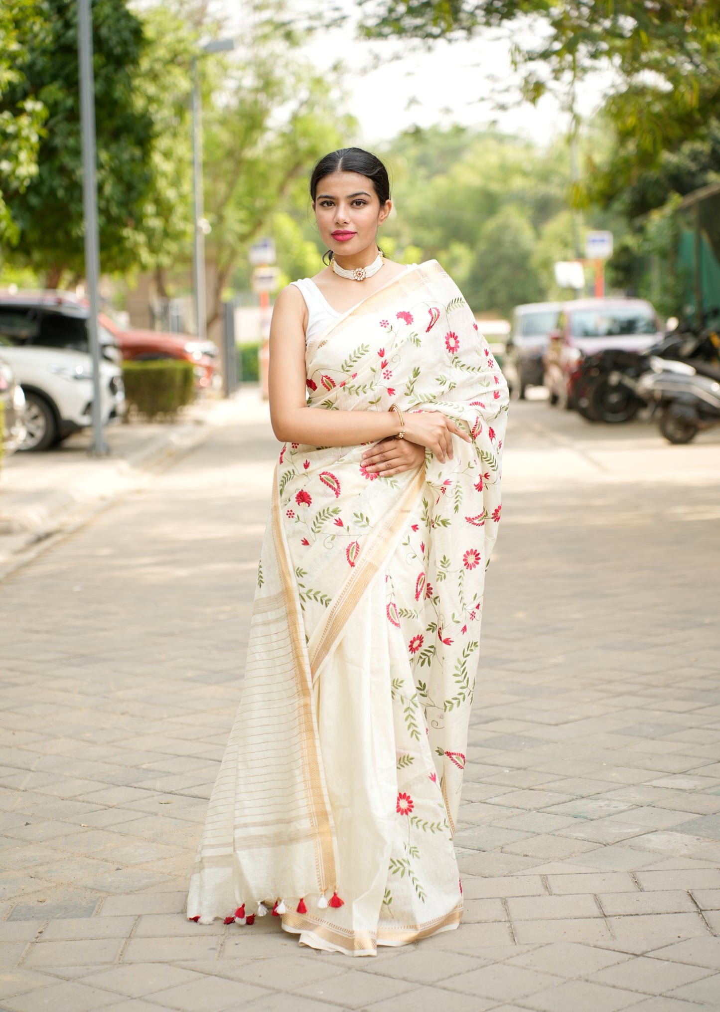 Ivory Garden Embroidered Linen Saree