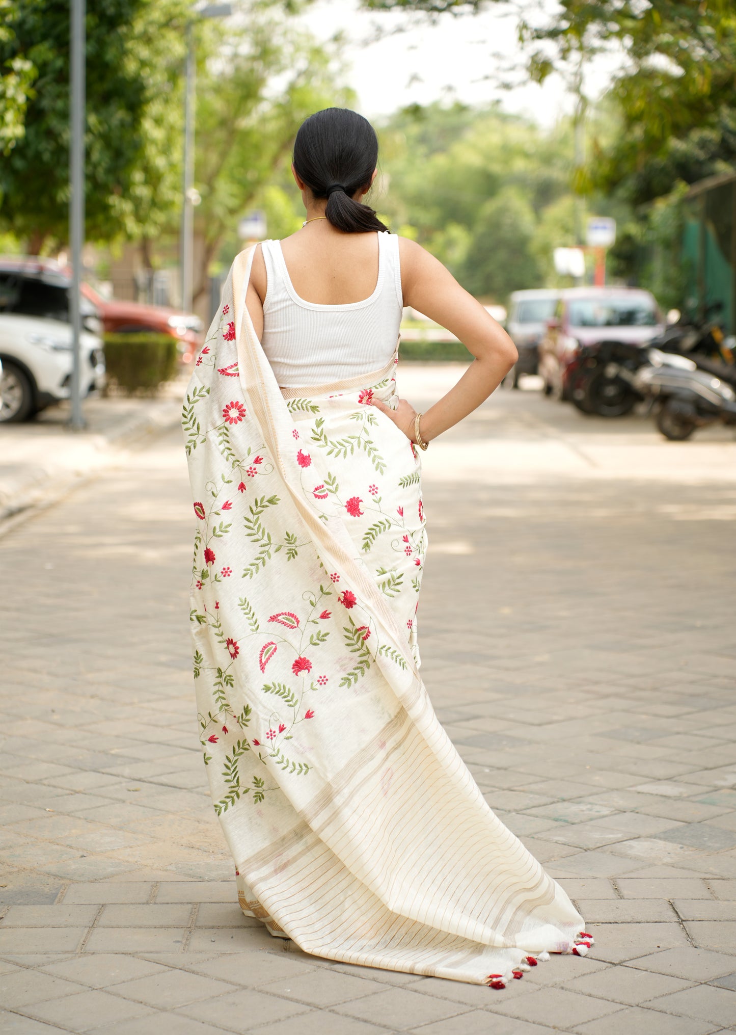 Ivory Garden Embroidered Linen Saree