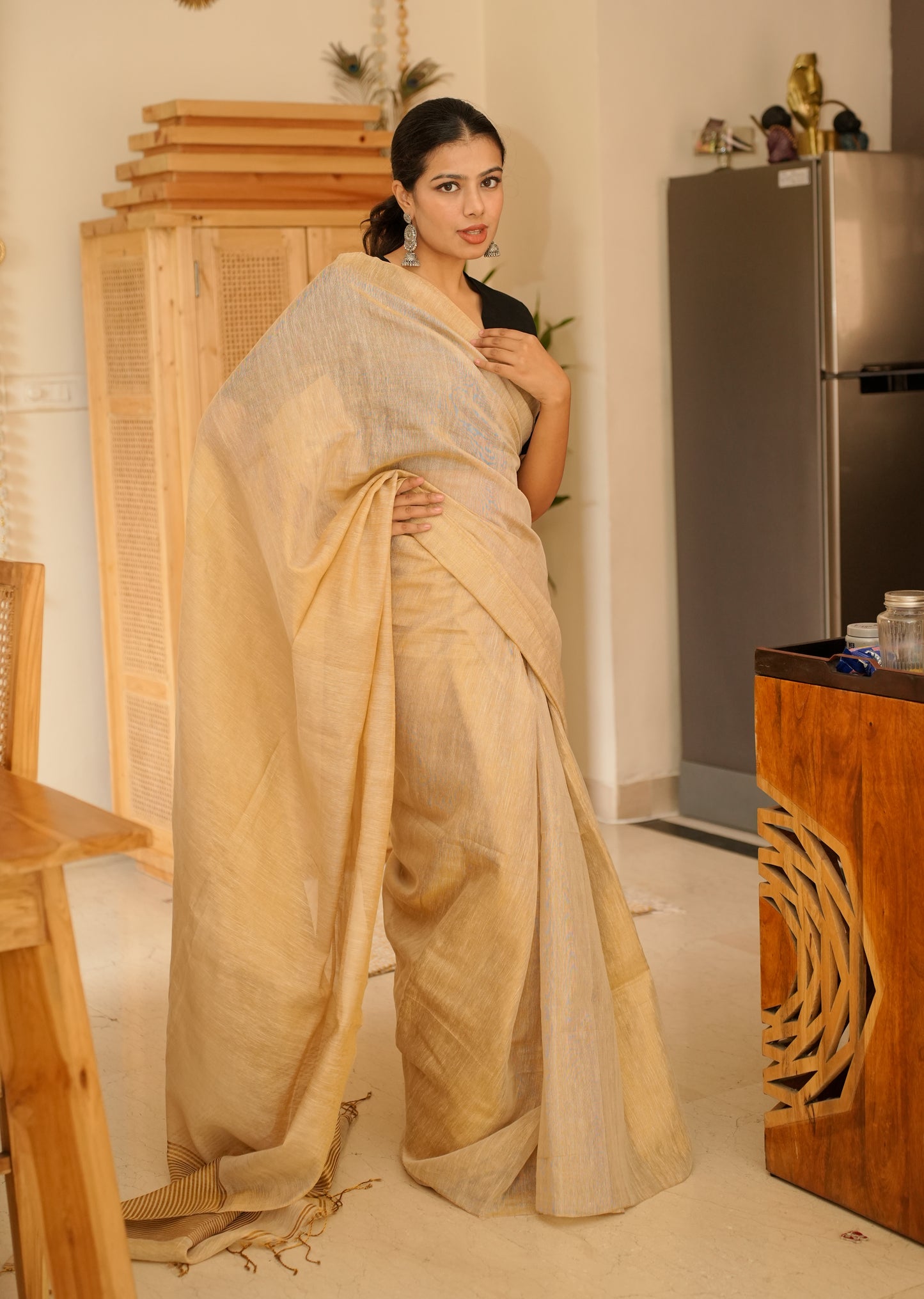 Sunehri – Handwoven Beige-Gold Tissue Linen Saree with Subtle Zari Highlights