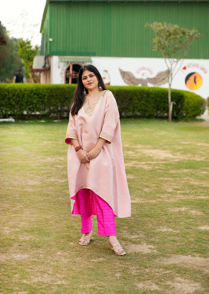Chic Pink Kaftan Set with Pants