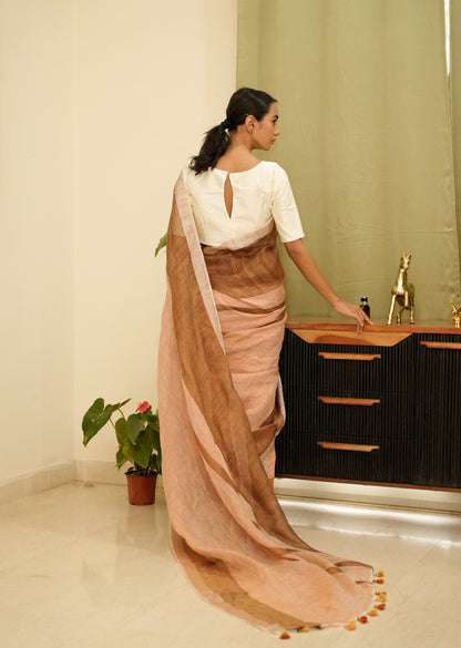 चाय-सुर्ख़ – Handwoven Linen Saree in Tea Rose & Brown Tones