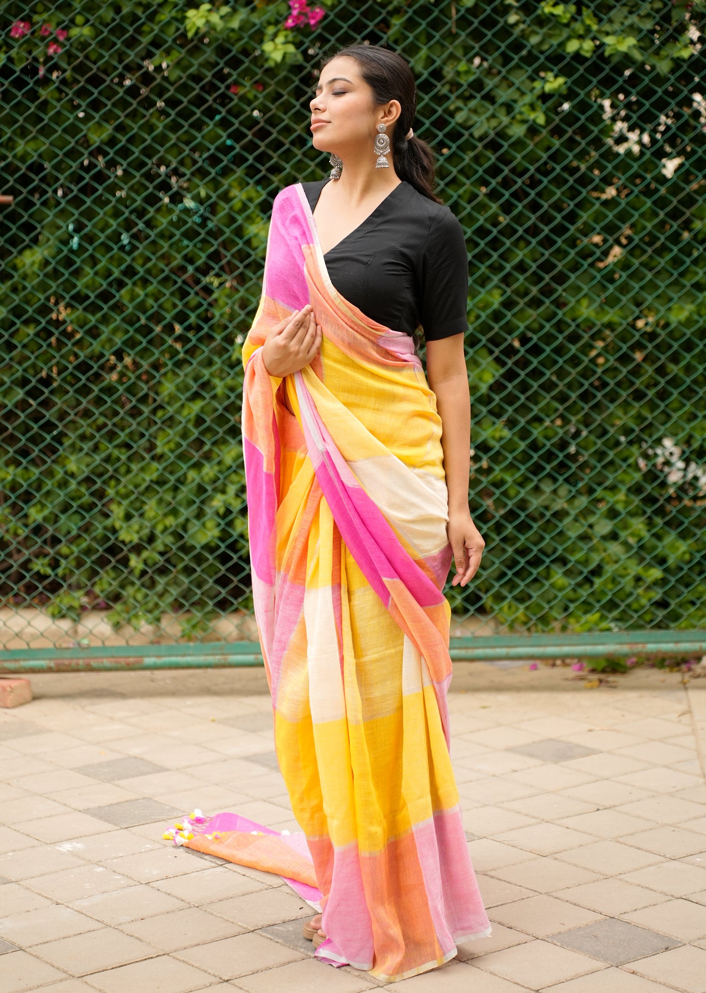 नूर-ए-रंग Linen Saree in Pink, Orange & Yellow Tones