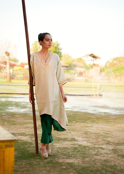 Green Kaftan Set with Pants – Breezy Elegance