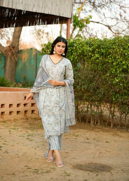 Blue Cotton Kurta Set – Everyday Chic