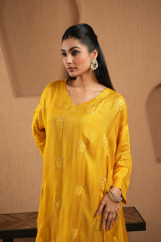 Yellow Sequined Work Kaftan With Pants