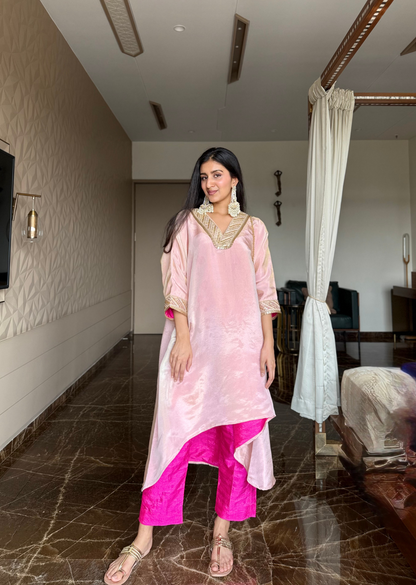 Chic Pink Kaftan Set with Pants